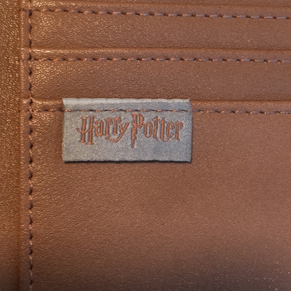 Last One Final Price Loungefly Harry Potter Wallet - Picture 6 of 8
